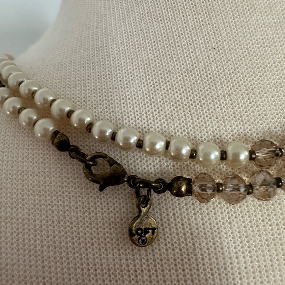 Stunning faux Pearl and taupe crystal long wrap necklace by LOFT. Nice quality. - Picture 6 of 7